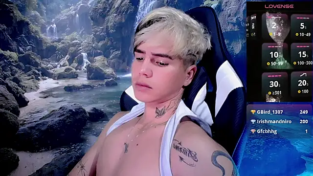 Tayson_Rivers's cam snapshot