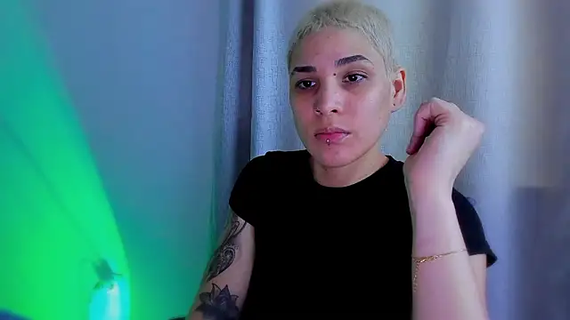 Charlee_pink's cam snapshot