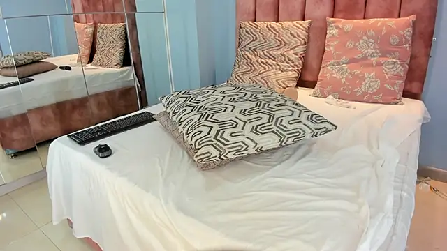 lou_rosse_'s cam snapshot