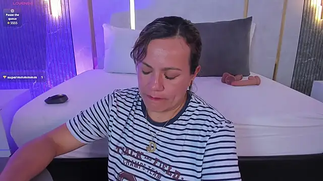 gipsela_gomez's cam snapshot