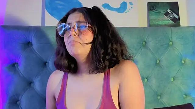 Paola_Lyon_'s cam snapshot