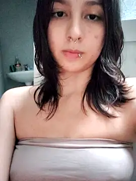 Maiden-Hot live sex cam