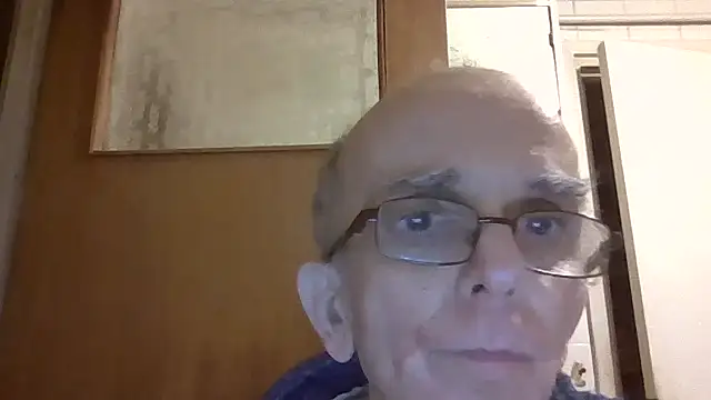 mariusica1@xh's cam snapshot