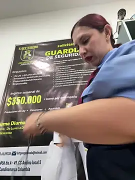 Megan-01-'s cam snapshot