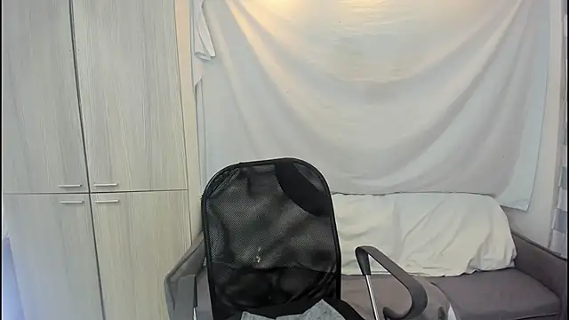 Mhelanny2's cam snapshot