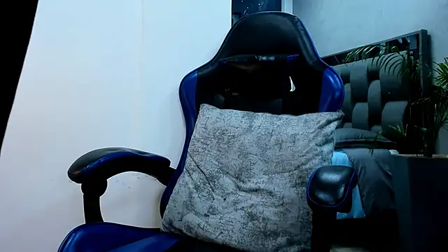 roan_birkin's cam snapshot