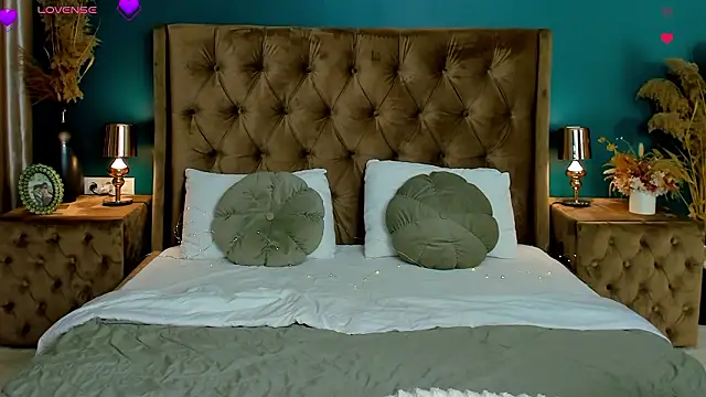 CalyMoon's cam snapshot