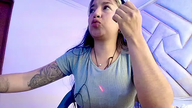 Dahian_Dmour's cam snapshot