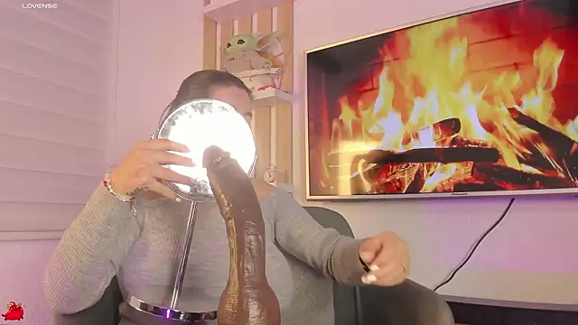 susanjons_tcw's cam snapshot