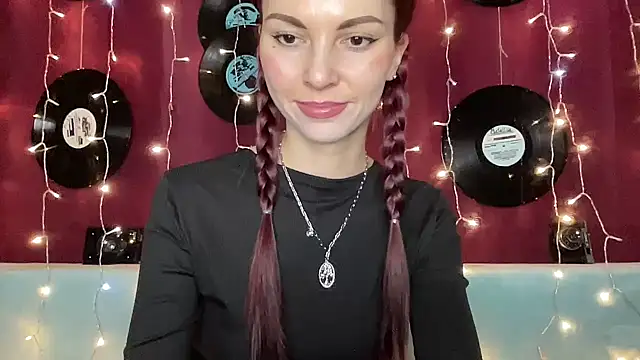 Musicalgirl's cam snapshot