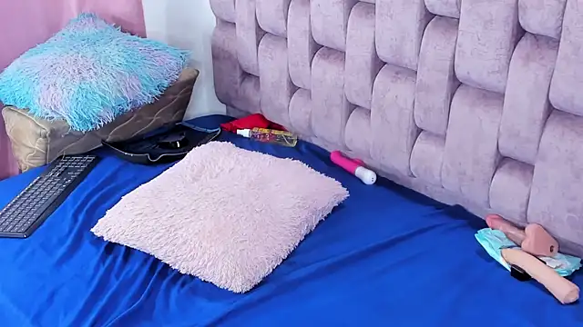 Alexa-Hunter's cam snapshot