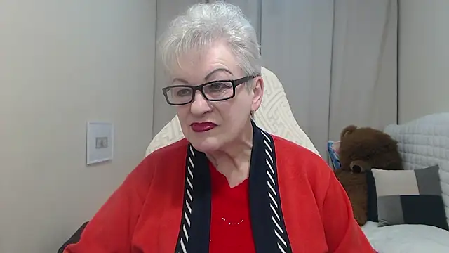 KayleSmoll's cam snapshot