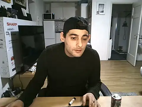 mihaimichael's cam snapshot