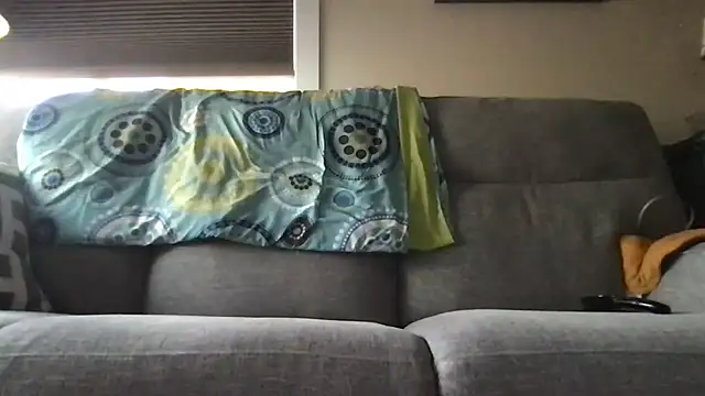 cliveokanagan24's cam snapshot