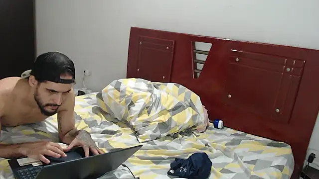 mochakkdj's cam snapshot