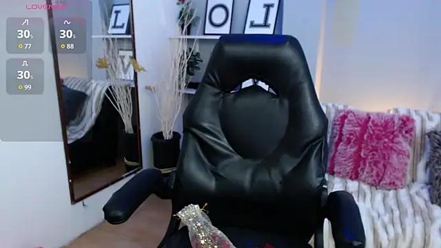 KendallWood_'s cam snapshot