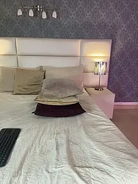 Celeste_Amber's cam snapshot