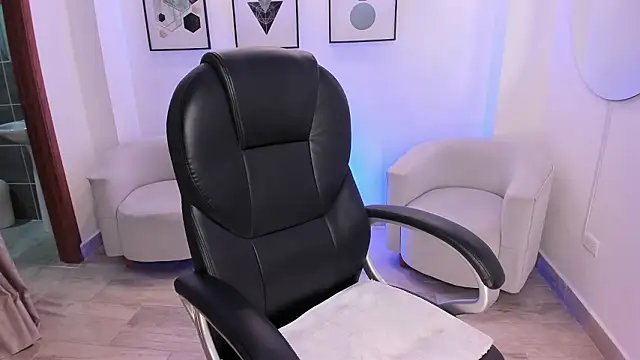 nisha_rouse's cam snapshot