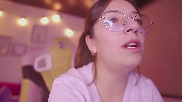 milly_kenner's cam snapshot