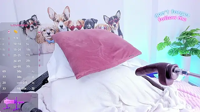 ashley_nicoll's cam snapshot