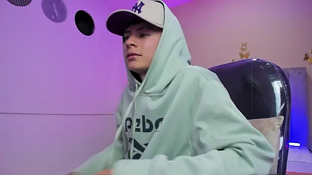 Nascary_Fox's cam snapshot