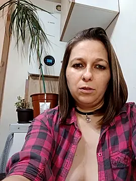 AdaJoy's cam snapshot