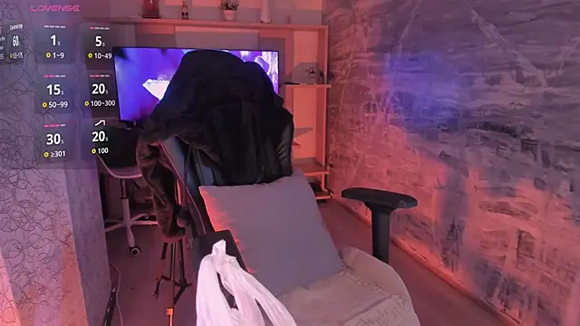 LunaBaker-1's cam snapshot