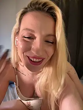 Ella_Charm's cam snapshot