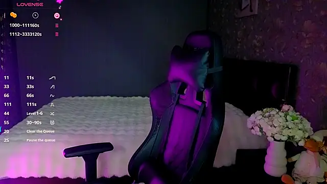 Ayla_Ray's cam snapshot