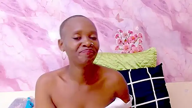 EbonyOlive69 live sex cam