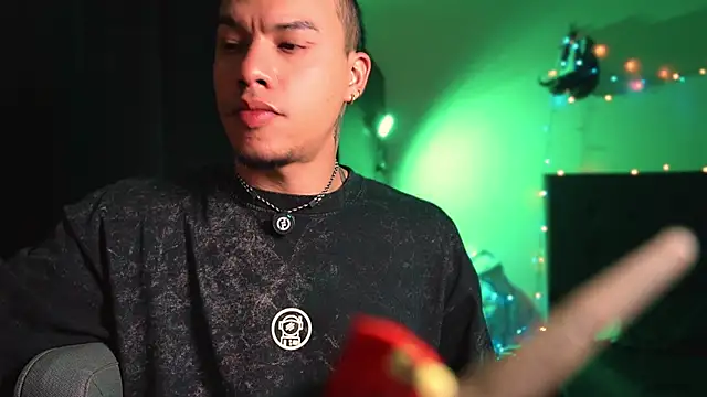 AlphaMasterXxx live sex cam