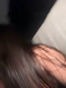 EmmiiGlow live sex cam