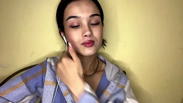 AylinBlush's cam snapshot