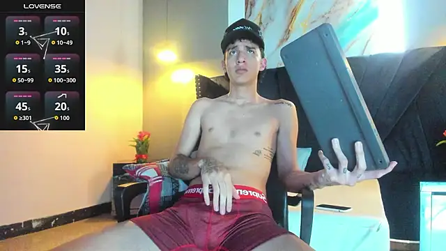 Xanderr_owen2's cam snapshot