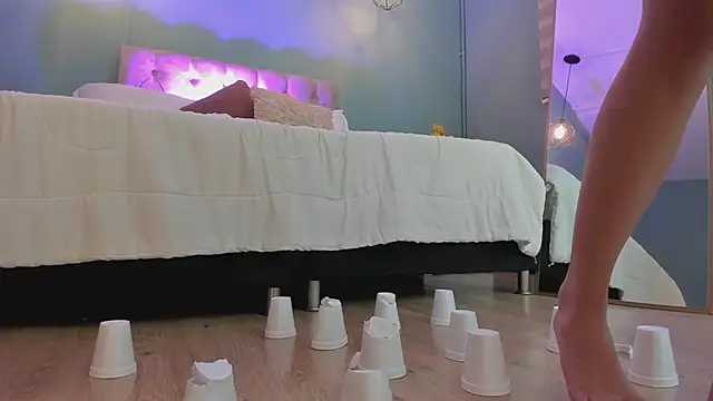 Nora_Vennucci live sex cam