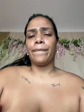 ArielleMillerr-'s cam snapshot