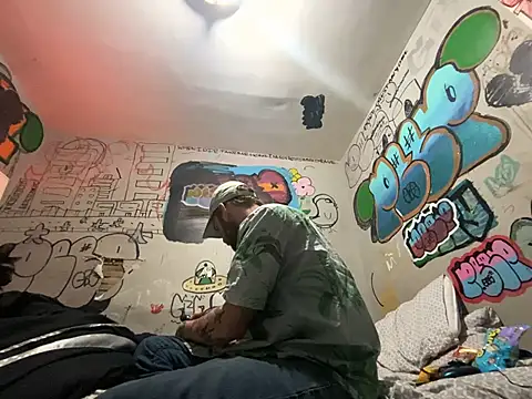 gothboiplzty's cam snapshot