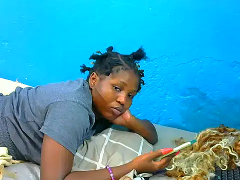 BlondieBitch's cam snapshot