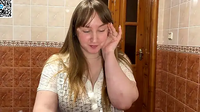 MaroonMoon_'s cam snapshot