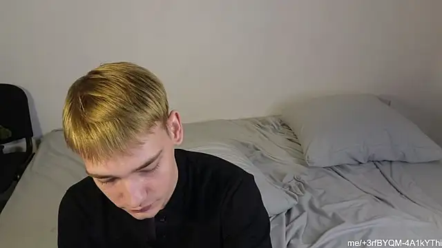 Julian_wins live sex cam