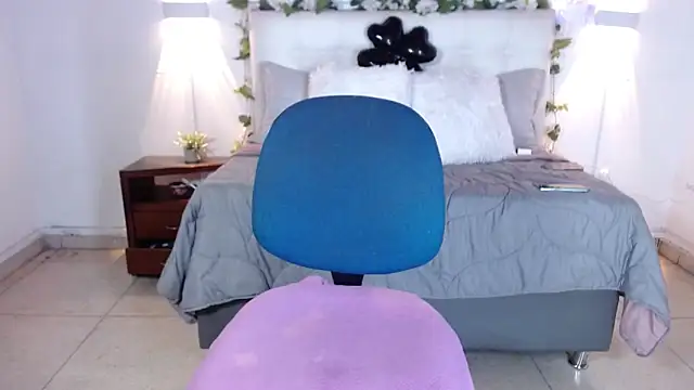 Megan_05_'s cam snapshot