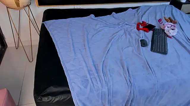 Rachel_berlin's cam snapshot