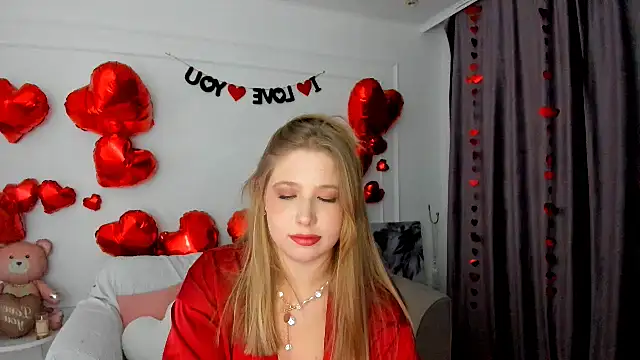 SweetDaylight's cam snapshot