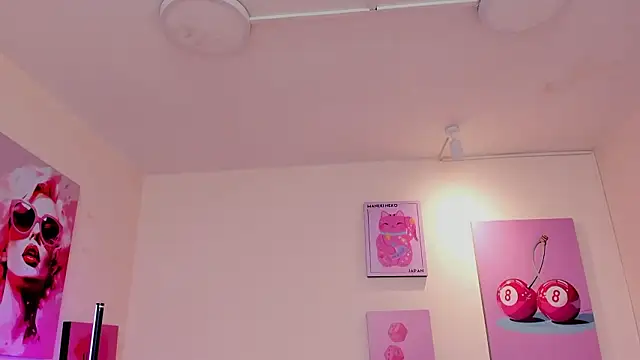 candySkyy_'s cam snapshot