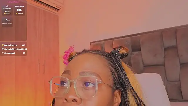 tanyyaa's cam snapshot