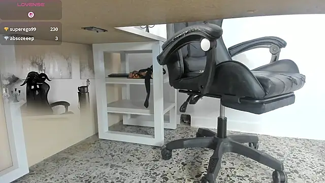 shaaroon_gold's cam snapshot