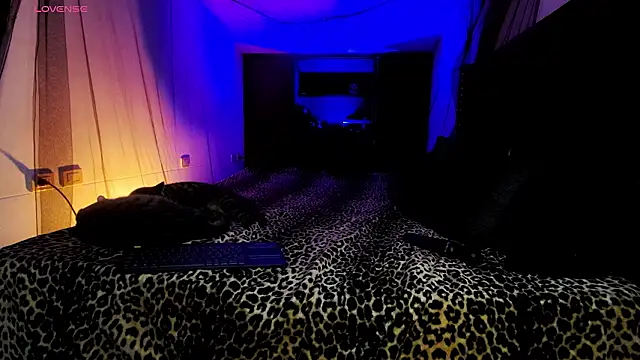 irregular_fetish_'s cam snapshot