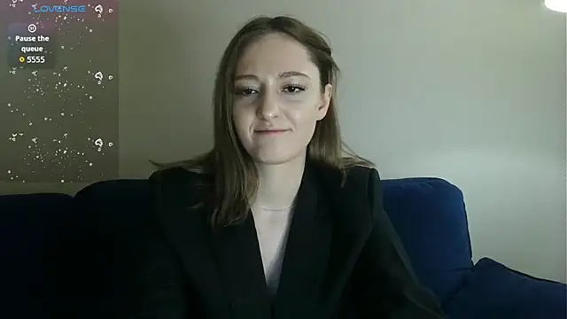 white_liillyy's cam snapshot