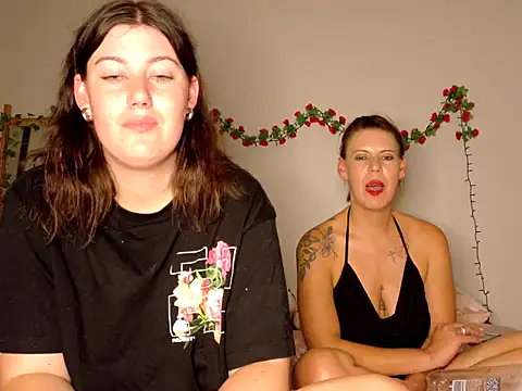 TheFun_House's cam snapshot