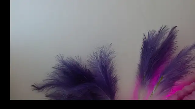 Queen_Rousee's cam snapshot